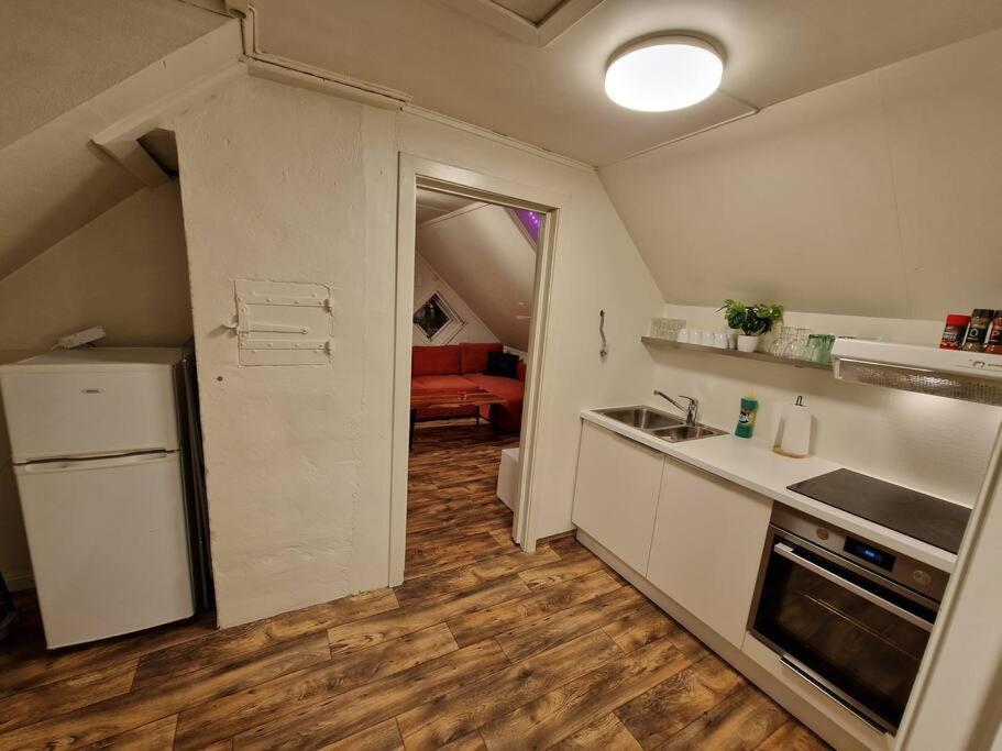 Smaller Apartment Next To Bridge ترومسو المظهر الخارجي الصورة